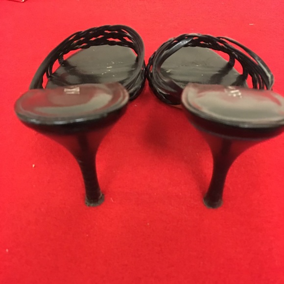 Ann Klein Black Leather Sandals, 6M - Picture 7 of 7